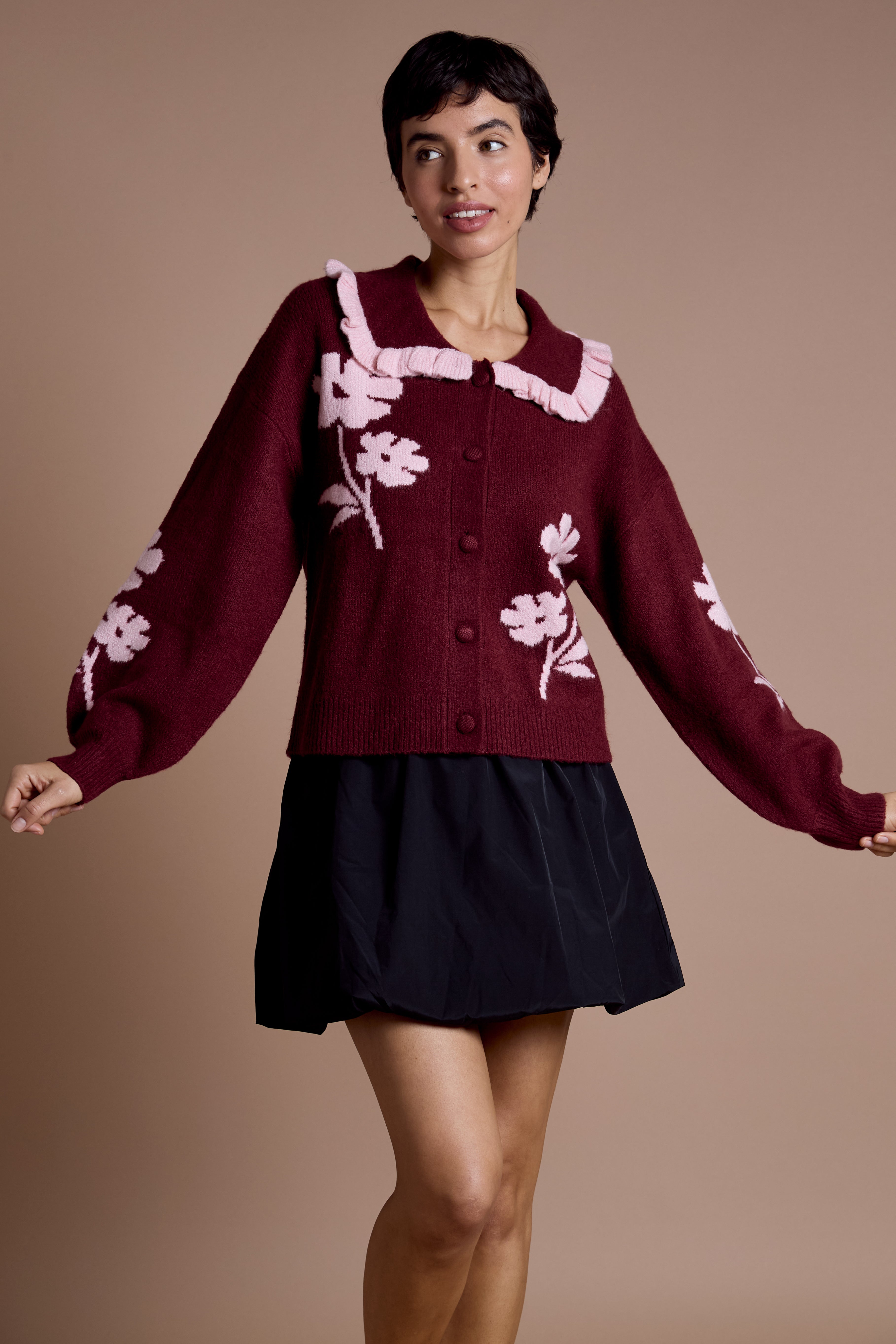 Nancy Scallop Collar Cardigan