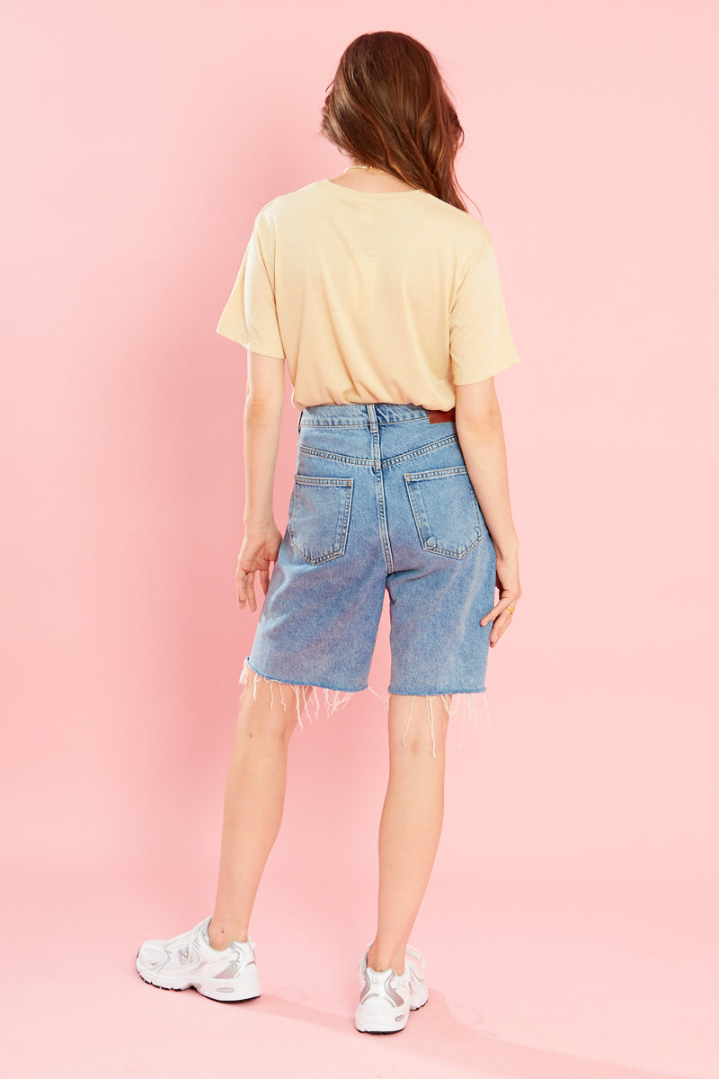 Pause & Reflect Graphic Tee - Curve